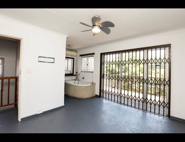3 BEDROOM DUPLEX FOR SALE IN WINDERMERE